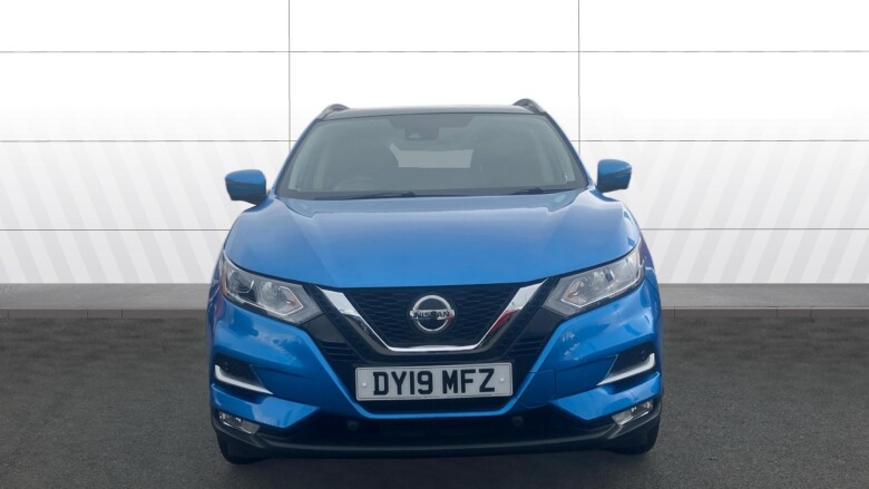 Nissan Qashqai 1.3 DiG-T N-Connecta 5dr Petrol Hatchback